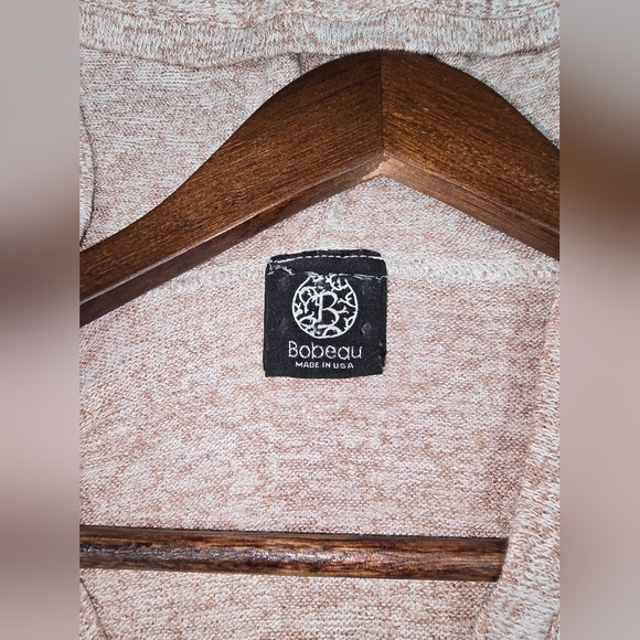 Bobeau Women's Hoodie Blouse Made In USA W/ LOVE Size Med - Picture 3 of 10